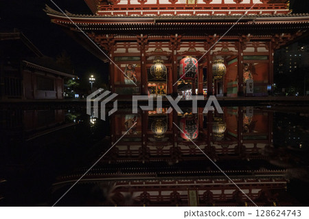Japanese temple, beautiful shrine reflected on the surface of the water after rain, Asakusa temple Japanese temple, beautiful shrine reflected on the surface of the water after rain, Asakusa temple 128624743