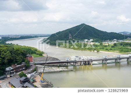 National Treasure Inuyama Castle (still standing castle tower) National Treasure Inuyama Castle (still standing castle tower) 128625969