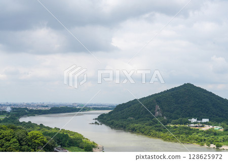 National Treasure Inuyama Castle (still standing castle tower) National Treasure Inuyama Castle (still standing castle tower) 128625972