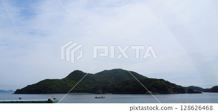 Sensui Island in Tomonoura (Fukuyama City, Hiroshima Prefecture) 128626468