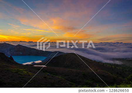 Kusatsu Town, Gunma Prefecture Mount Shirane and the sunrise Kusatsu Town, Gunma Prefecture Mount Shirane and the sunrise 128626650