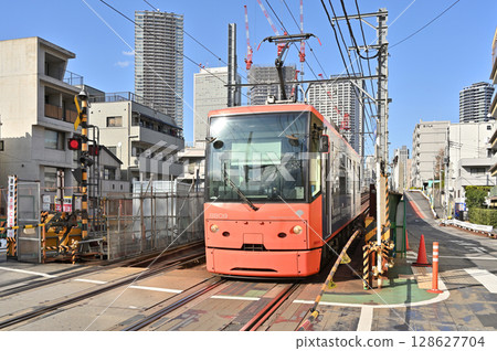 Toden Arakawa Line (Tokyo Sakura Tram) 8800 series (8809) Toden Arakawa Line (Tokyo Sakura Tram) 8800 series (8809) 128627704