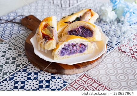 Homemade wiener bread and purple vegetable salad bread 128627964