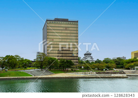 小倉城和北九州市政府 128628343