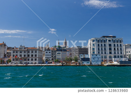Beautiful Istanbul cityscape view from cruise sailing to Bosphorus,Turkey Beautiful Istanbul cityscape view from cruise sailing to Bosphorus,Turkey 128633980