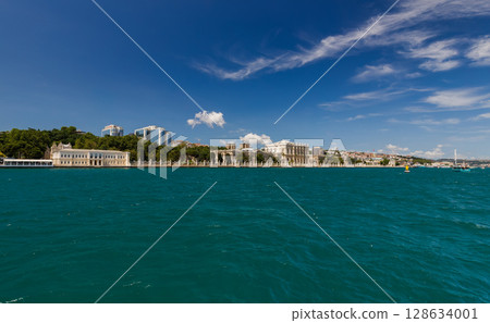 Beautiful Istanbul cityscape view from cruise sailing to Bosphorus,Turkey Beautiful Istanbul cityscape view from cruise sailing to Bosphorus,Turkey 128634001