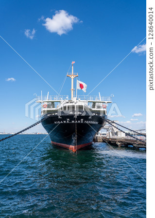 Yamashita Park, Yokohama City, Kanagawa Prefecture 128640014