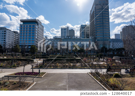 Yamashita Park, Yokohama City, Kanagawa Prefecture 128640017