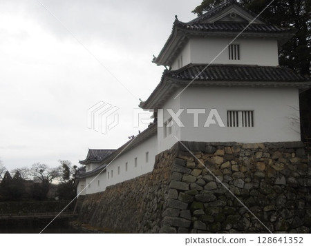 Hikone castle 128641352