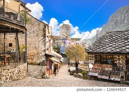 Mostar old town 128644917