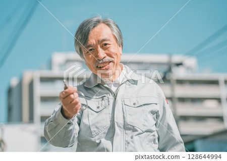 銀髮族 男人 男 128644994