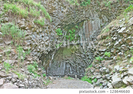[玄武洞公園 玄武洞（南朱雀洞）] 兵庫縣豐岡市赤石市 128646680