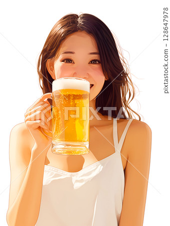 年輕女子拿著一杯生啤酒 128647978