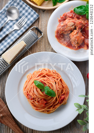 用剩下的雞翅輕鬆翻炒番茄醬!自製意麵 用剩下的雞翅輕鬆翻炒番茄醬!自製意麵 128648152