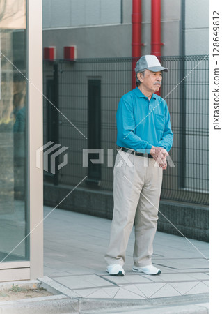 銀髮族 男人 男 128649812