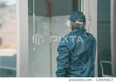 銀髮族 男人 男 128649827