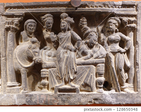 A sculpture of Prince Siddharta on the eve of his departure from Gandhara, on display at a museum in Peshawar, Pakistan. A sculpture of Prince Siddharta on the eve of his departure from Gandhara, on display at a museum in Peshawar, Pakistan. 128650348
