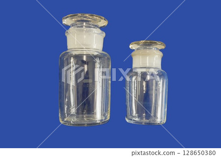 Wide-mouth bottles (large and small) Wide-mouth bottles (large and small) 128650380