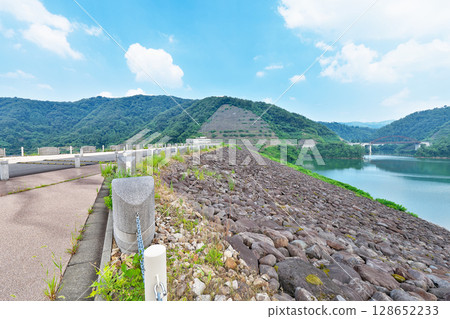 [Tono Dam] Tono, Kokufu-cho, Tottori City, Tottori Prefecture 128652233