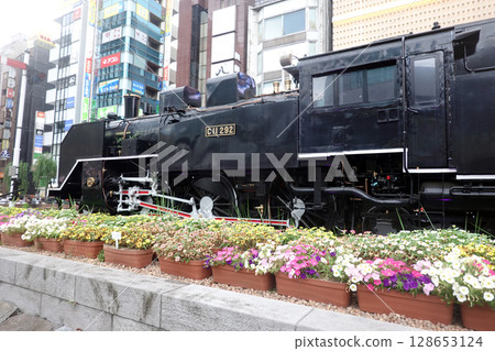 新橋站的SL蒸汽機車 128653124