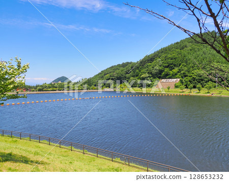 藍天下的淺蟲水壩（夏季）青森縣青森市淺蟲 128653232