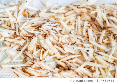 Shredded Jerusalem Artichoke Shredded Jerusalem Artichoke 128654655