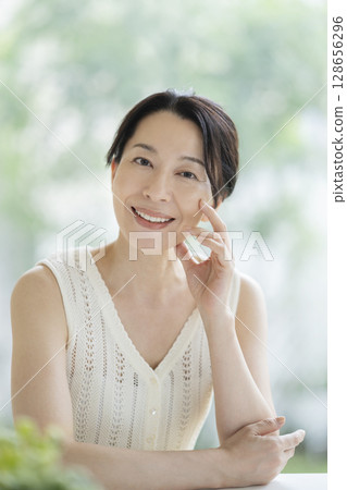 Arafif woman beauty image portrait Arafif woman beauty image portrait 128656296