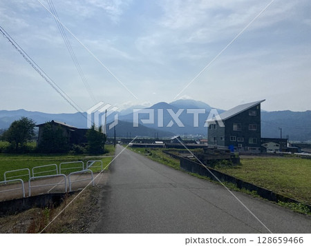 南魚沼市村尾路 南魚沼市村尾路 128659466