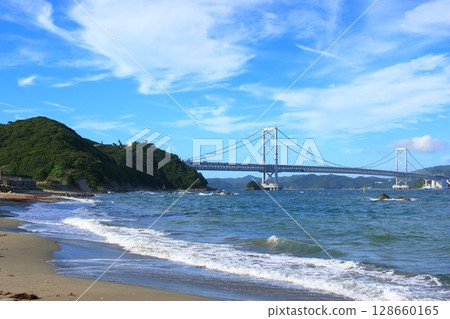 大鳴門橋，連接淡路島和德島縣的一座吊橋 128660165