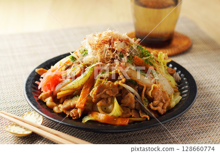 Fried noodles Fried noodles 128660774