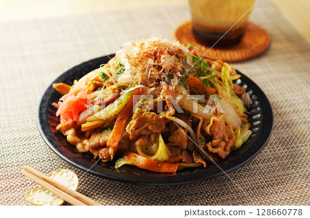 Fried noodles Fried noodles 128660778
