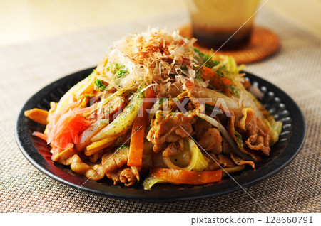 Fried noodles  128660791