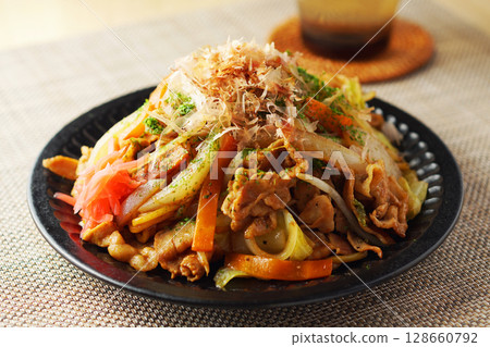Fried noodles Fried noodles 128660792