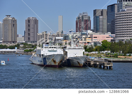 要錨定的船隻 128661066