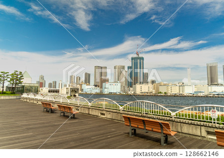 Skyscrapers seen from Takeshiba Pier 128662146
