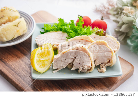 檸檬口味白高湯雞肉沙拉 128663157