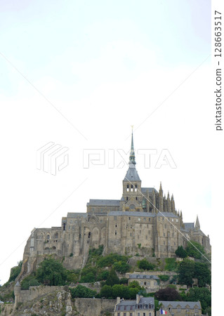 歷史悠久的聖米歇爾山修道院 歷史悠久的聖米歇爾山修道院 128663517