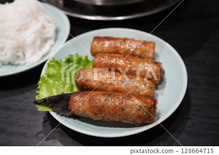 Spring roll Spring roll 128664715