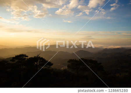 beautiful landscape of rocky mountains and cloudy sky 128665280