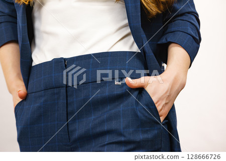 Business woman in suit 128666726