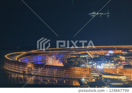 The night roof ring at the Osaka-Kansai Expo (Konohana-ku, Osaka City, Osaka Prefecture) 128667799