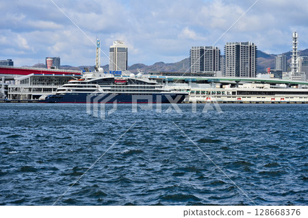 Cruise ship "Le Jaques Cartier" anchored in Kobe Port Cruise ship "Le Jaques Cartier" anchored in Kobe Port 128668376