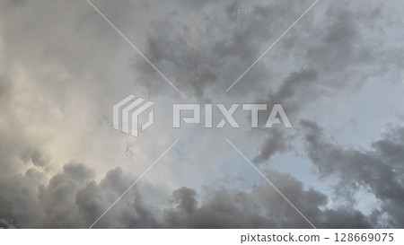 天空和雲彩 128669075