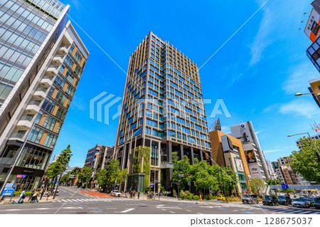 Cityscape near Minami-Aoyama 3-chome intersection, Minato-ku, Tokyo 128675037