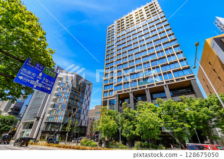 Cityscape near Minami-Aoyama 3-chome intersection, Minato-ku, Tokyo 128675050