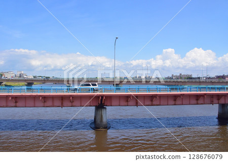 View from the train window on JR Hokkaido's Nemuro Line from Shiranuka Station to Kushiro Station 128676079