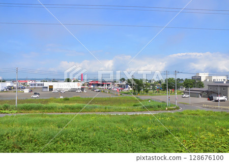 View from the train window on JR Hokkaido's Nemuro Line from Shiranuka Station to Kushiro Station View from the train window on JR Hokkaido's Nemuro Line from Shiranuka Station to Kushiro Station 128676100