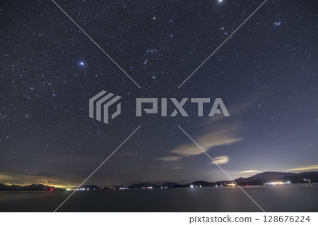 Setouchi's winter starry sky: Orion and the winter Milky Way Setouchi's winter starry sky: Orion and the winter Milky Way 128676224