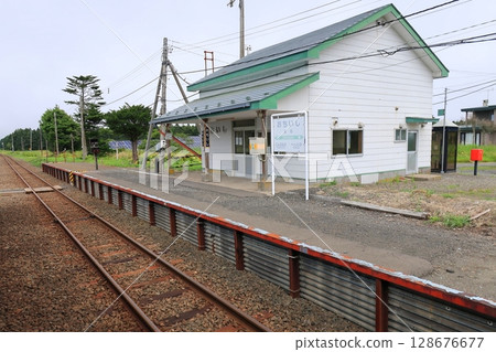 從厚架站到落石站的 JR 北海道根室線列車車窗看到的景色 128676677