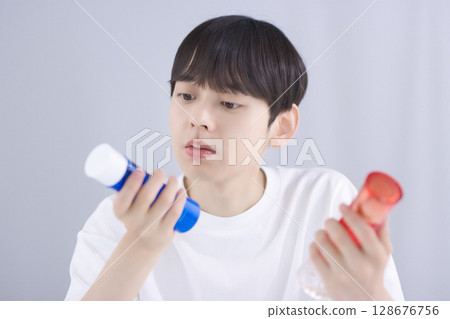 20多歲男性的美容 128676756
